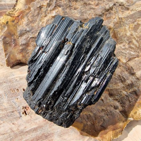 nyers-turmalin-asvany