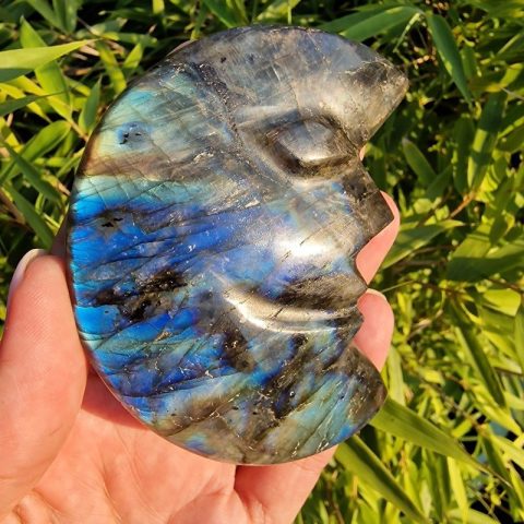 labradorit-asvany-felhold