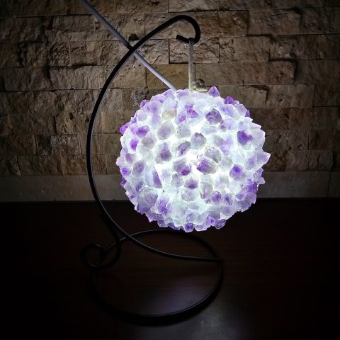 ametiszt-lampa